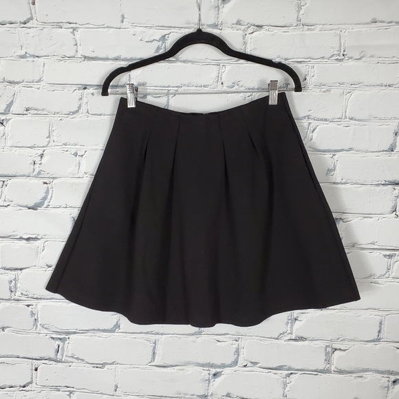 Madewell Countdown Flared Mini Skirt in Black - Picture 2 of 8